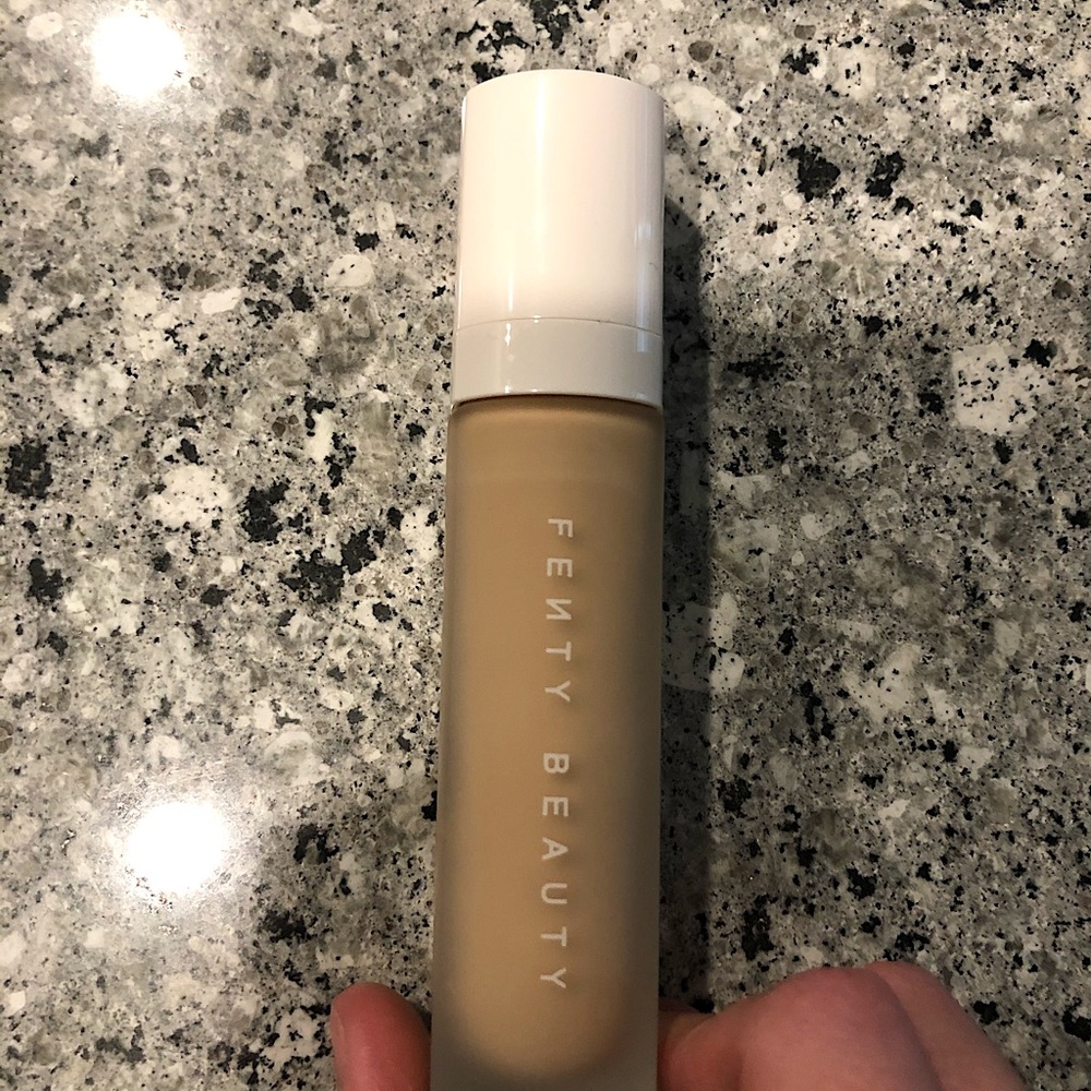 Fenty Beauty Pro Filt’r Soft Matte Foundation